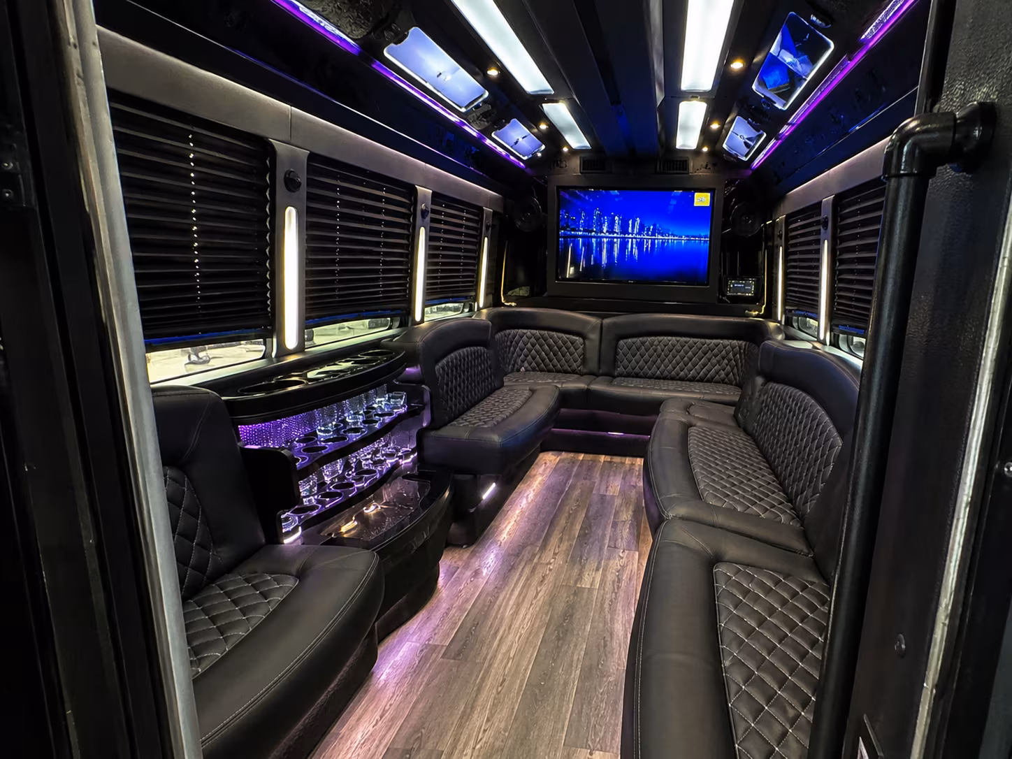 Flagstaff Birthday, Sweet 16, & Quinceañera Transportation onboard seating