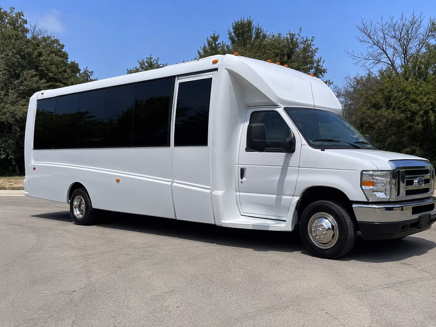Flagstaff Wedding Transportation party bus exterior