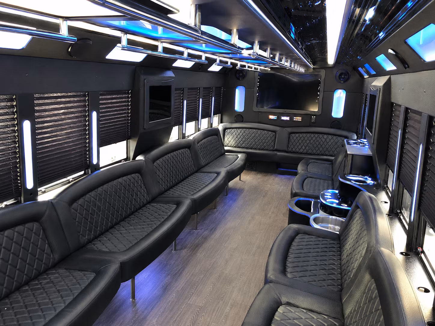Flagstaff Winery Tour & Pub Crawl Transportation onboard seating